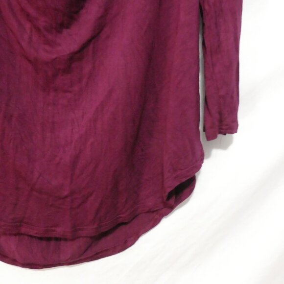 Unbranded | 2XL | Burgundy Cold Shoulder Crochet Lace Panel Top - Picture 16 of 16